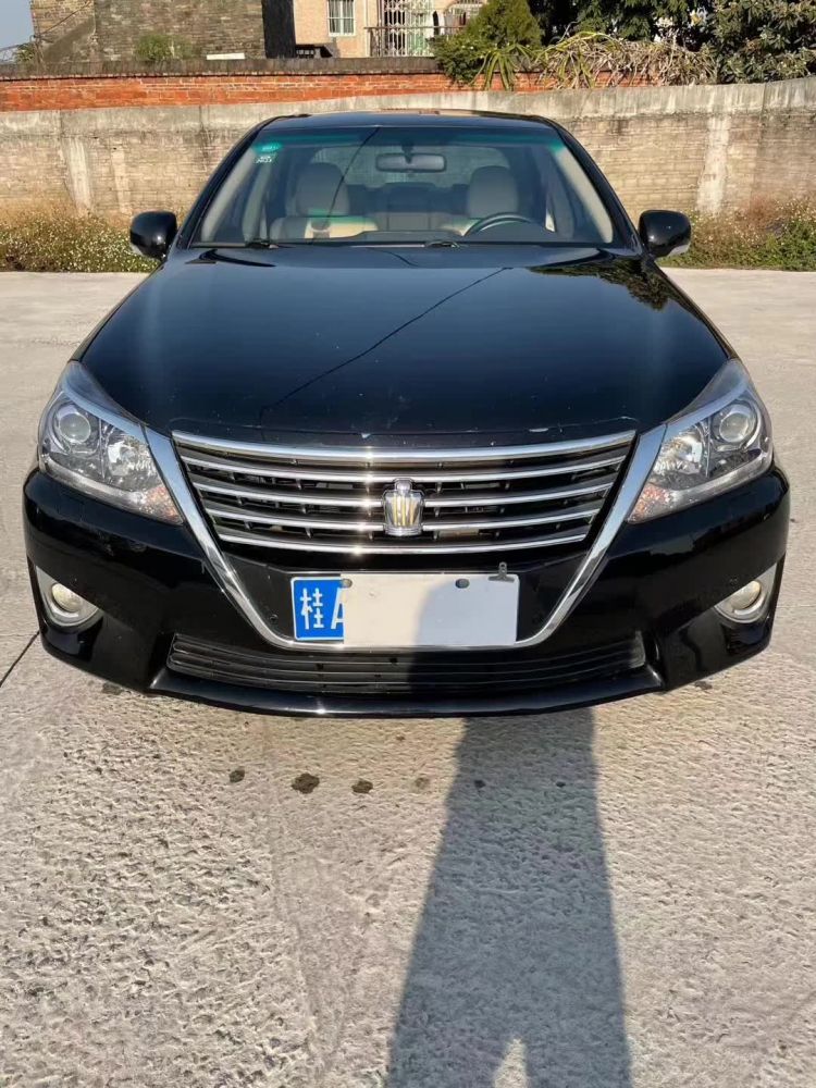 丰田 皇冠 2012款 皇冠 V6 2.5L Royal